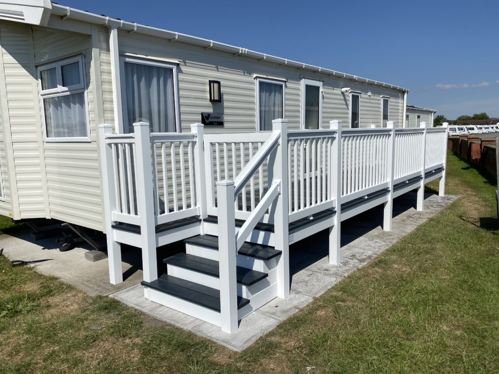 IMG_0456 Caravan Decking